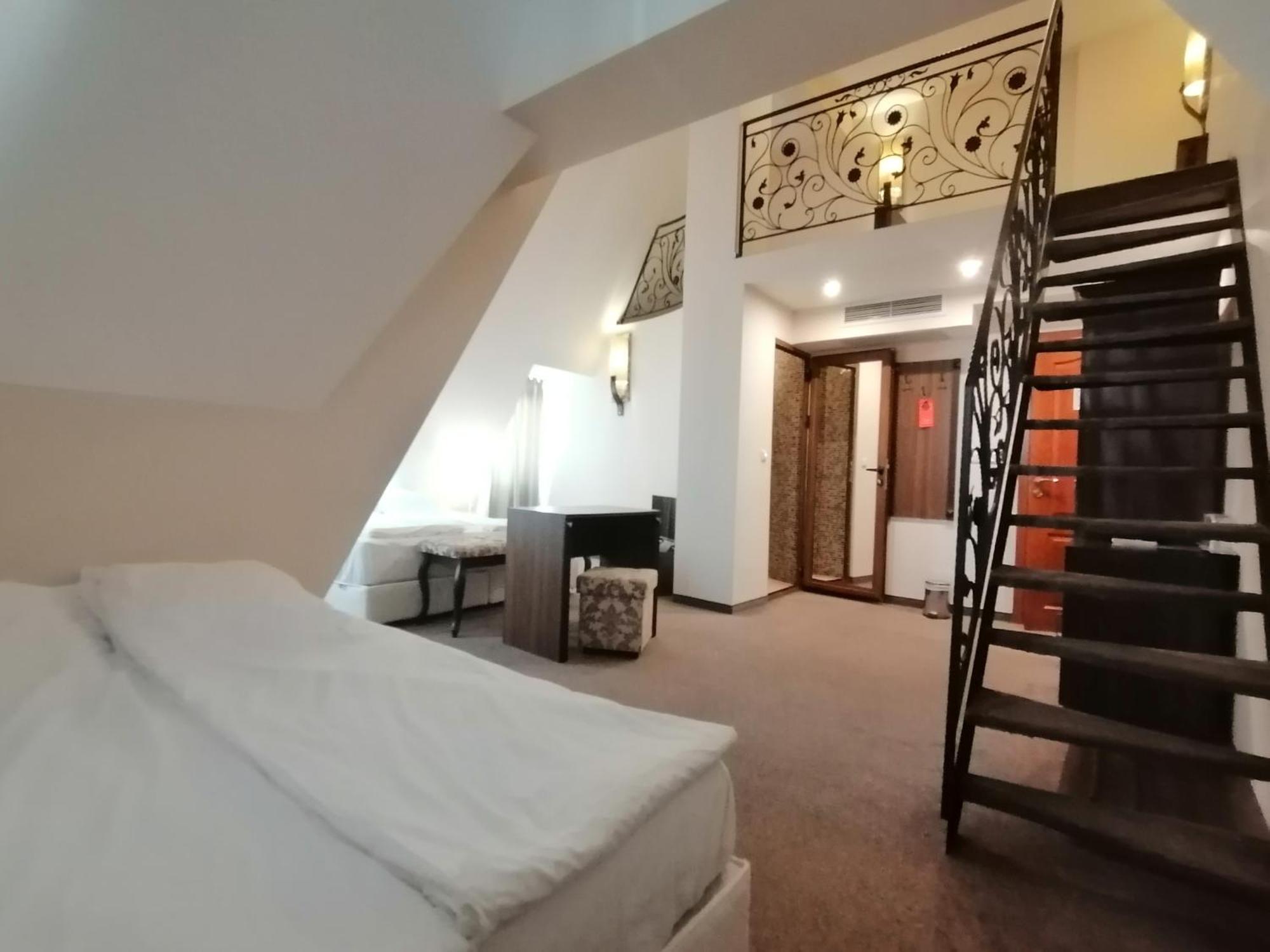 Hotel Aristokrat Obzor Luaran gambar