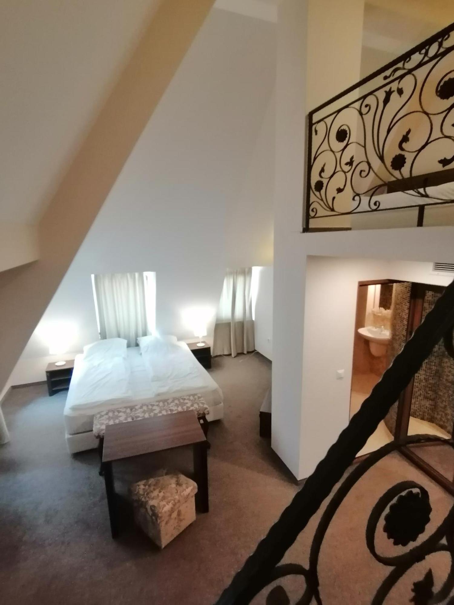 Hotel Aristokrat Obzor Luaran gambar