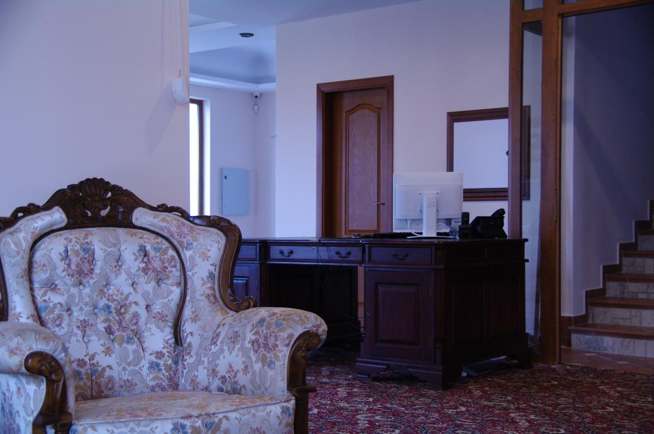 Hotel Aristokrat Obzor Luaran gambar