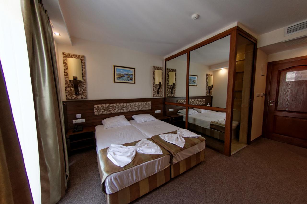 Hotel Aristokrat Obzor Luaran gambar
